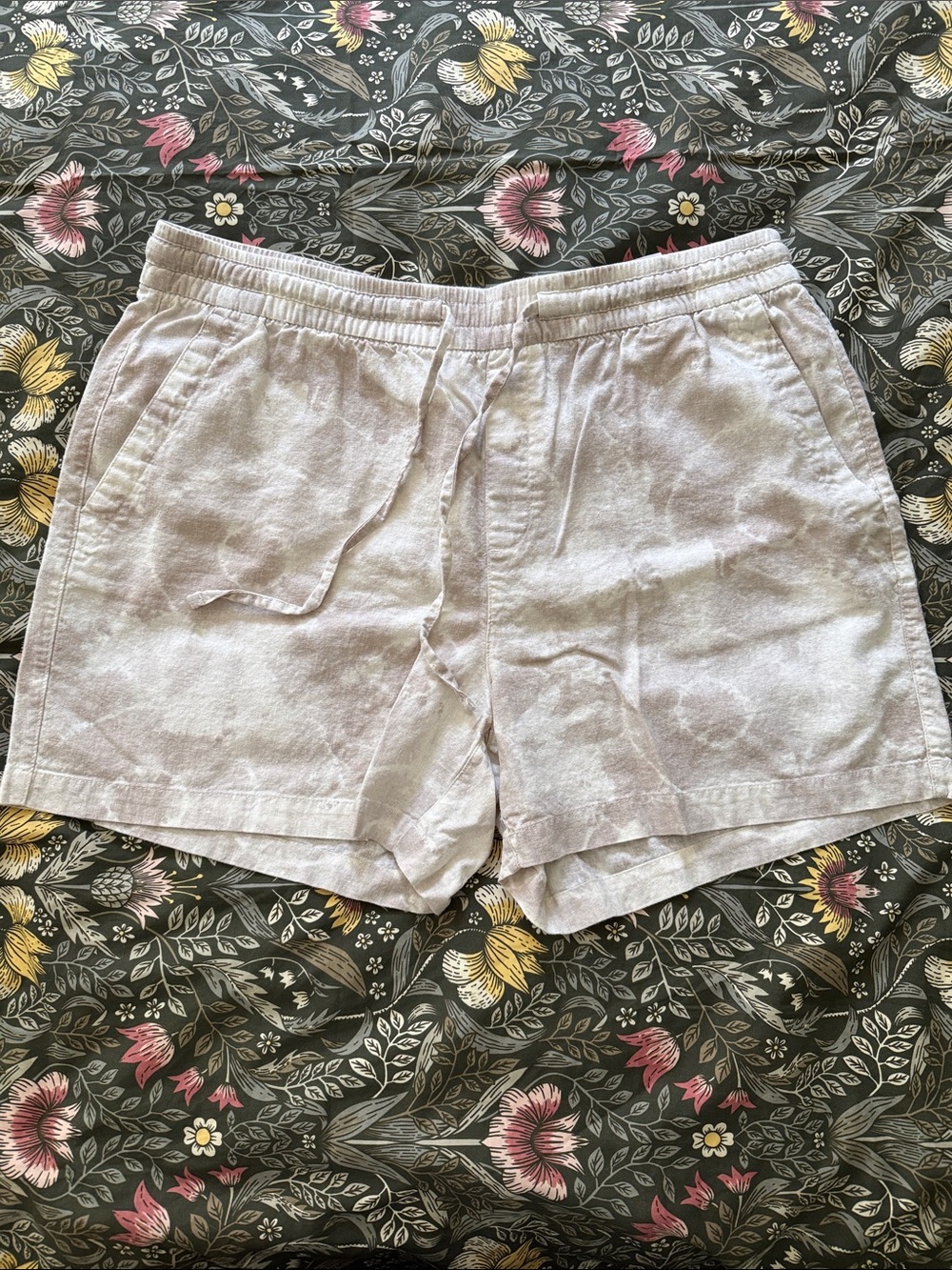 NWOT Old Navy Light Beige High-Waist Linen-Blend Shorts